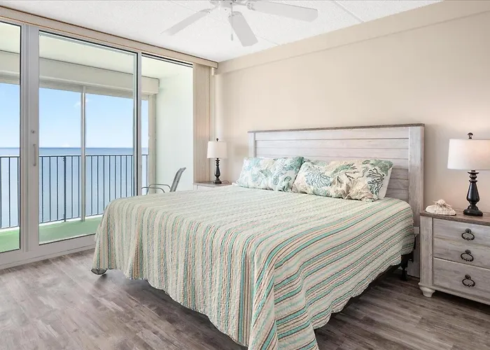 Beautiful Direct Ocean Views From Remodeled Towers Condo!