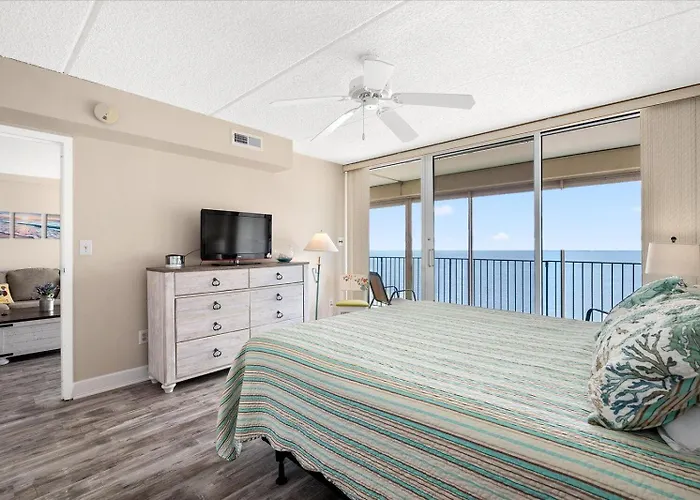 Beautiful Direct Ocean Views From Remodeled Towers Condo! *