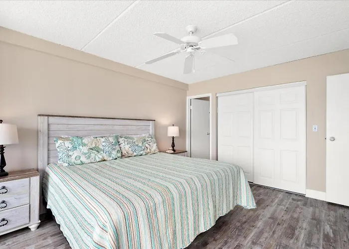 Ferienhaus Beautiful Direct Ocean Views From Remodeled Towers Condo!