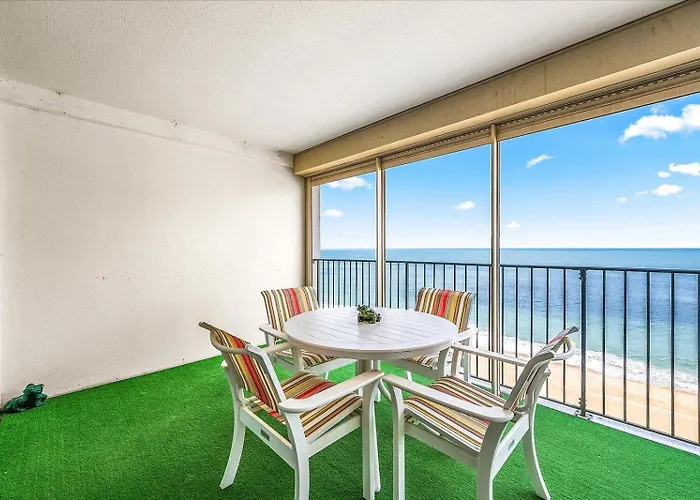 Hébergement de vacances Towers-beautiful Direct Ocean Views From Remodeled Condo! *